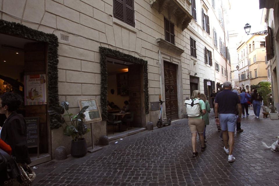 Top floor studio in Campo de Fiori Apartment in Rome