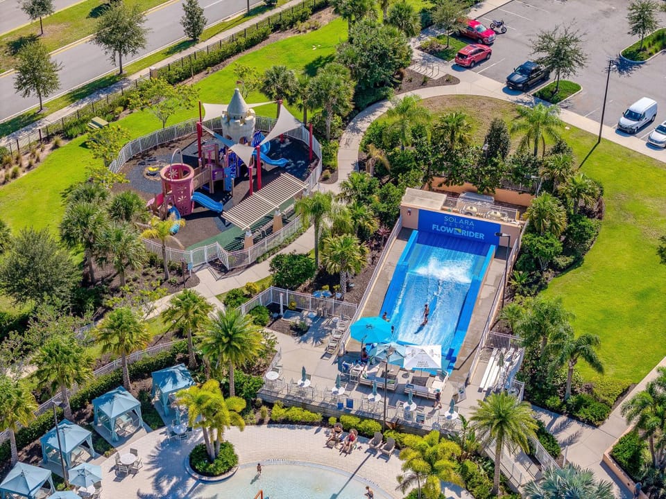 Day, Natural landscape, Bird's eye view, Aqua park, Pool view, Swimming pool, Parking, sunbed