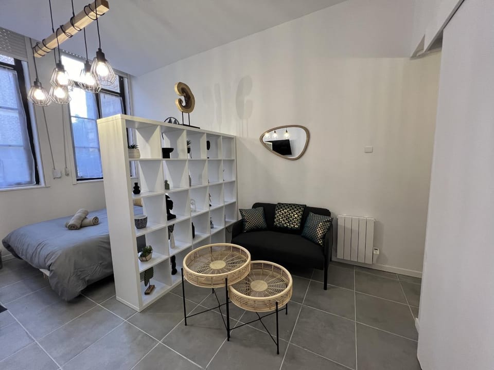 Communal lounge/ TV room, Living room