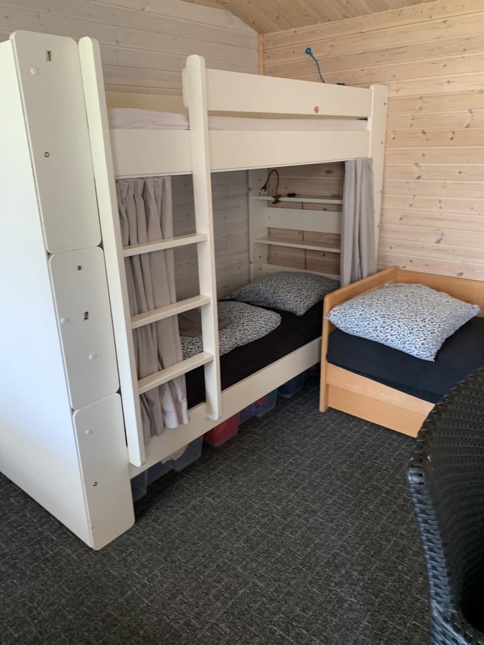 bunk bed