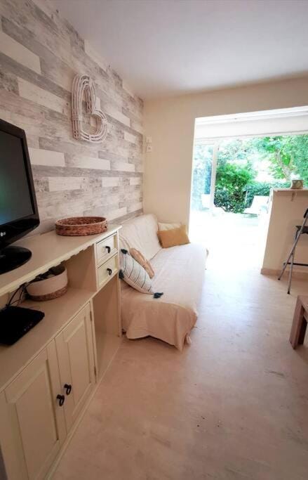 Studio rez de jardin à Sainte-Maxime Apartment in Sainte-Maxime