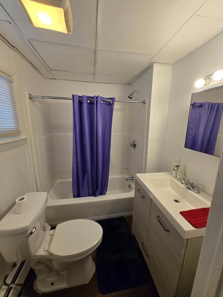 621M Studio room with private bathroom near Whole Foods, Brown University , Downtown Apartment in Providence