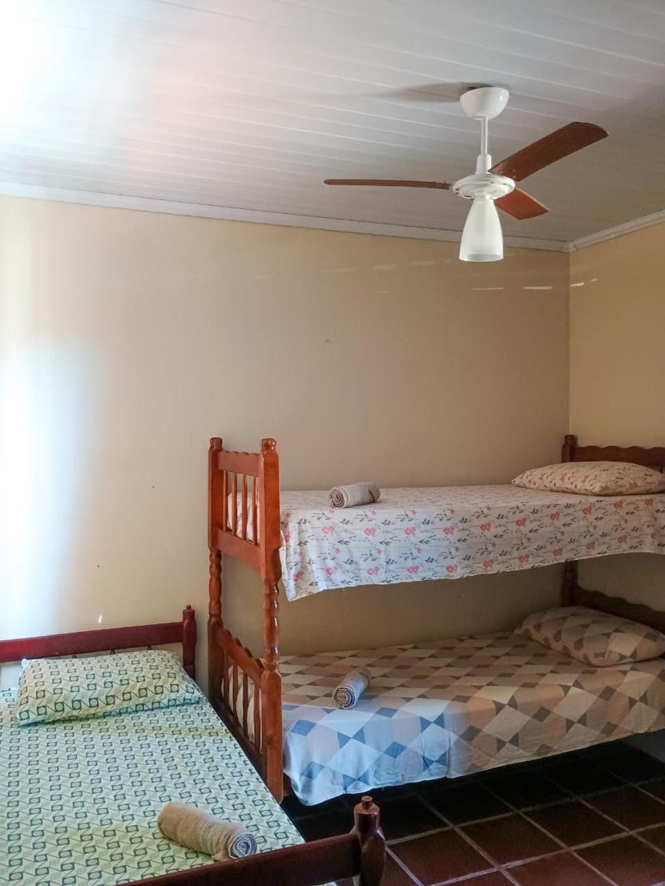 Bed, Photo of the whole room, Bedroom, bunk bed