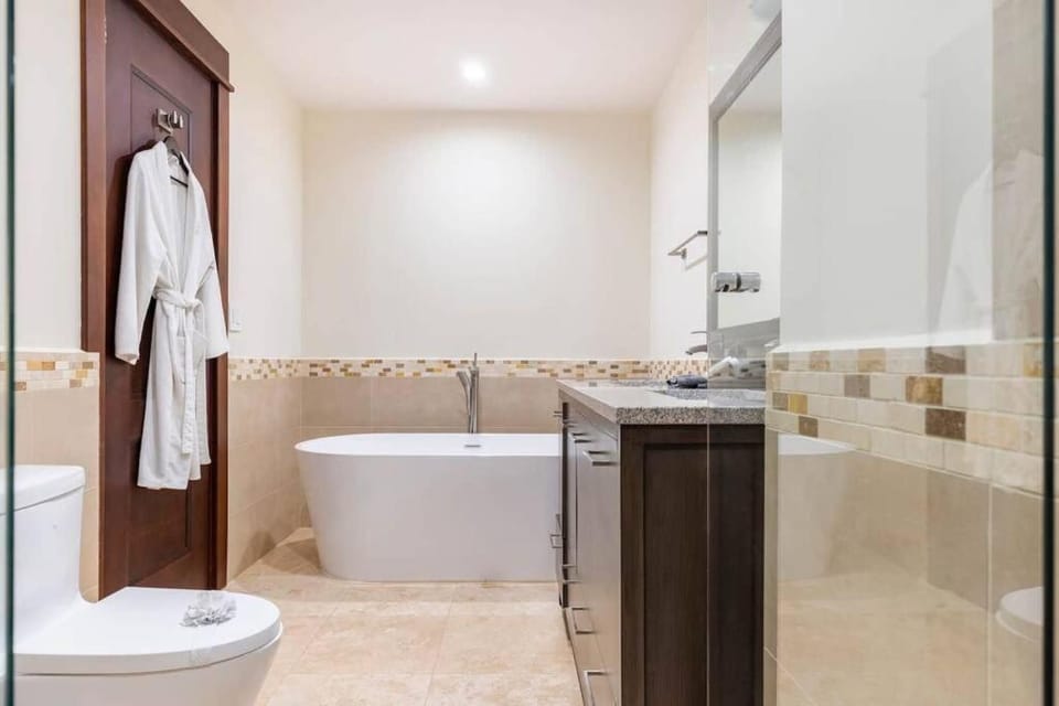 3 Bedroom Condo in Croc's Casino Resort Apartment in Jaco