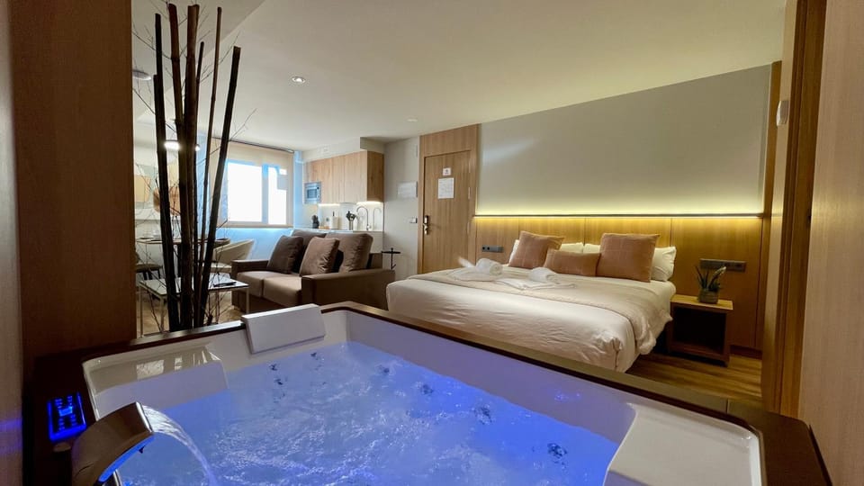 Hot Tub, Bathroom, Photo of the whole room