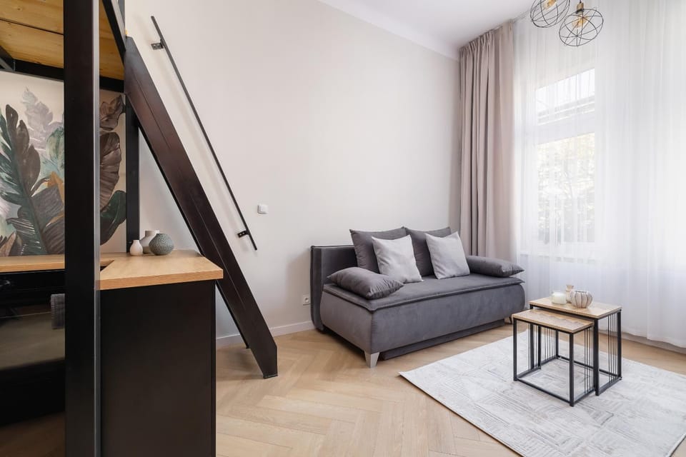 Kitchen or kitchenette, Living room, oven