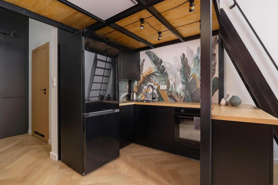 Kitchen or kitchenette, oven, stove, kitchen