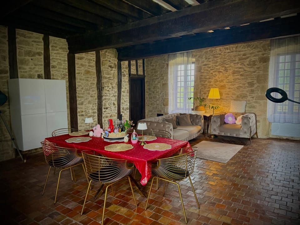 Le Domaine de Pépé House in Occitanie