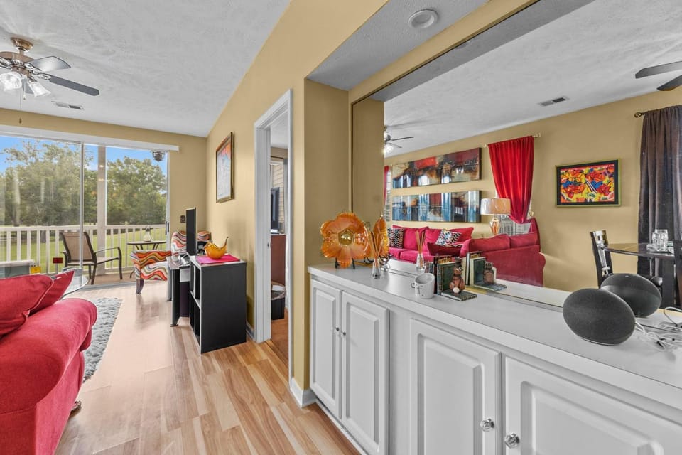 Spacious 2 Bedroom Condo with Golf Course Views! Sleeps 4 Guests! River Oaks 48-D House in Carolina Forest