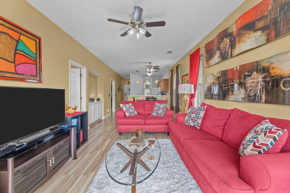 Spacious 2 Bedroom Condo with Golf Course Views! Sleeps 4 Guests! River Oaks 48-D House in Carolina Forest