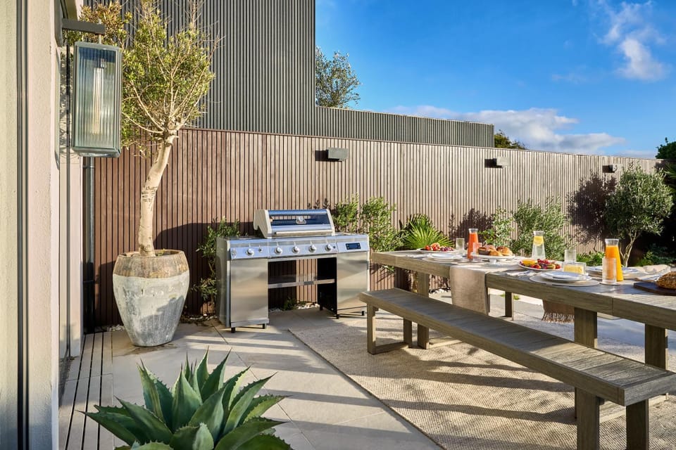 BBQ facilities, Food and drinks
