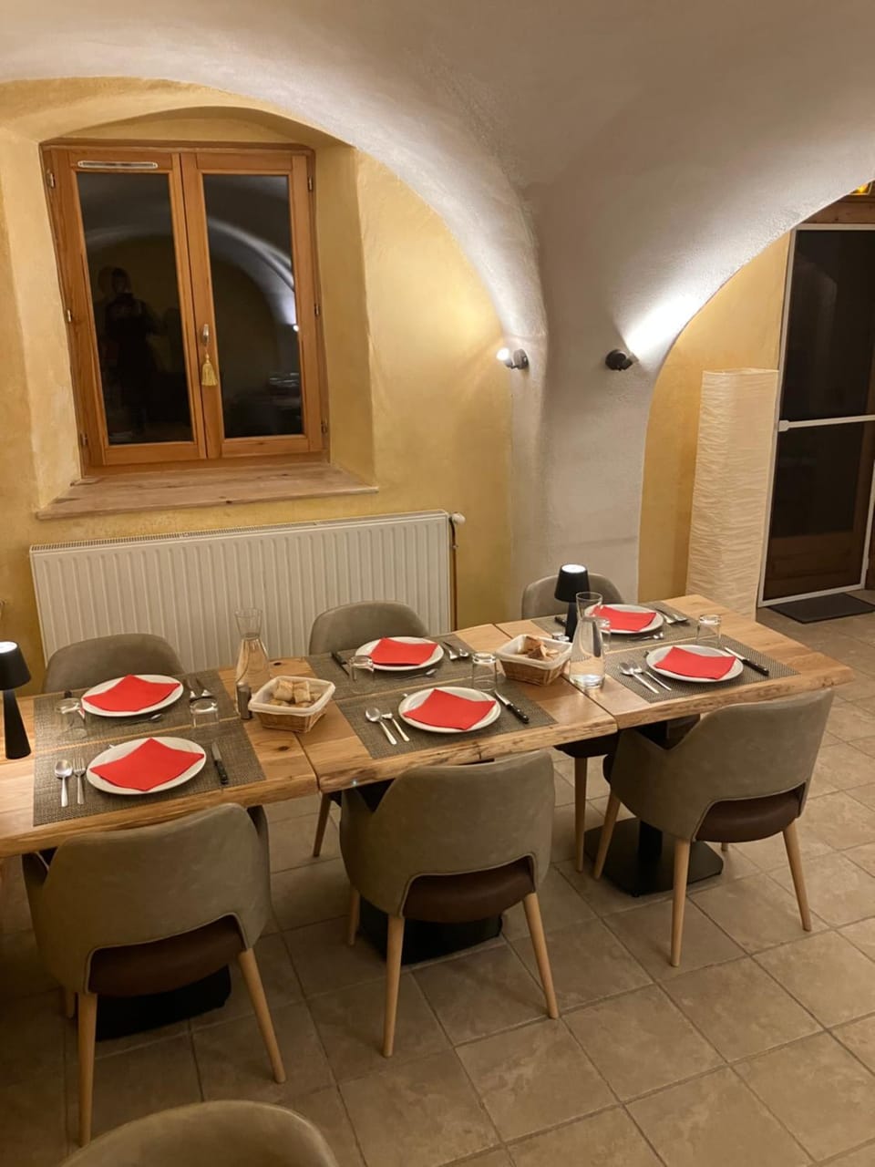 Restaurant/places to eat