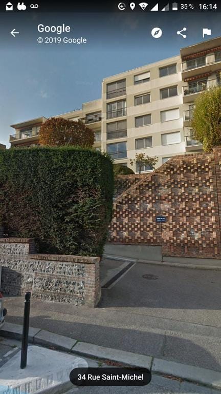 Central et calme, vue ville et mer, parking privé, ascenseur Apartment in Le Havre