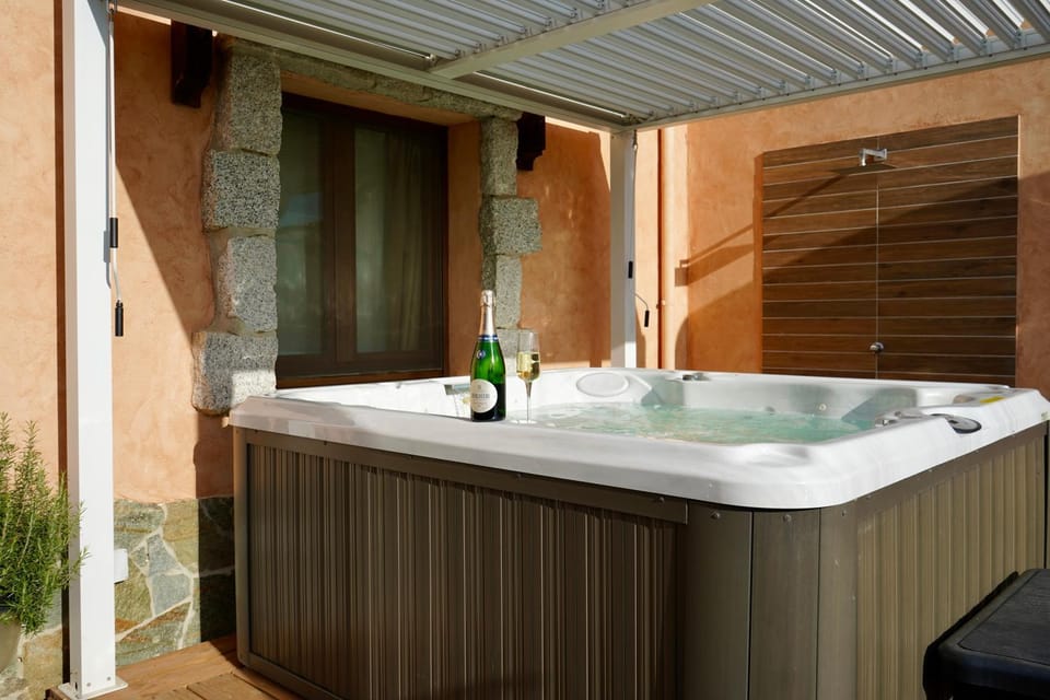 Hot Tub, Hot Tub, Bathroom, Bath