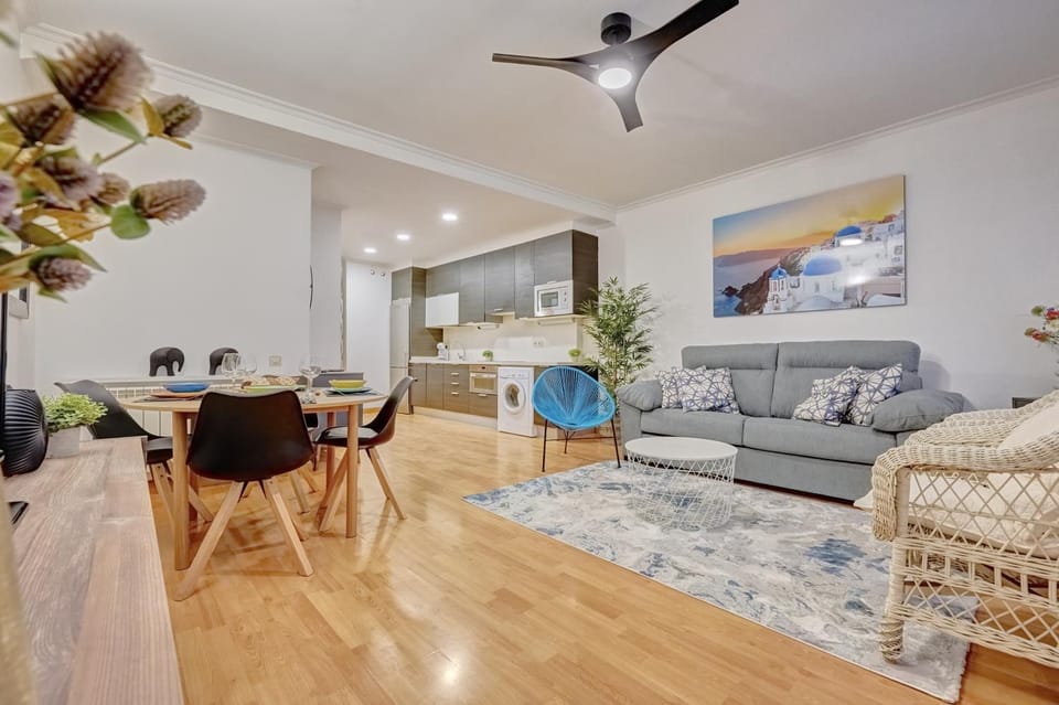 TV and multimedia, Living room, Dining area