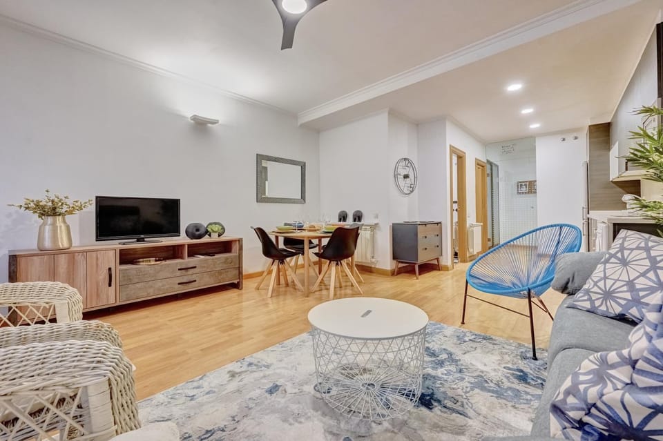 TV and multimedia, Living room, Seating area