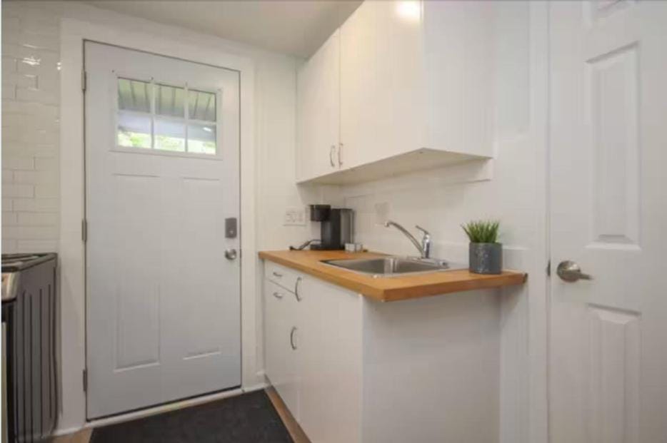 Montfort Hotel Apartment in Gatineau