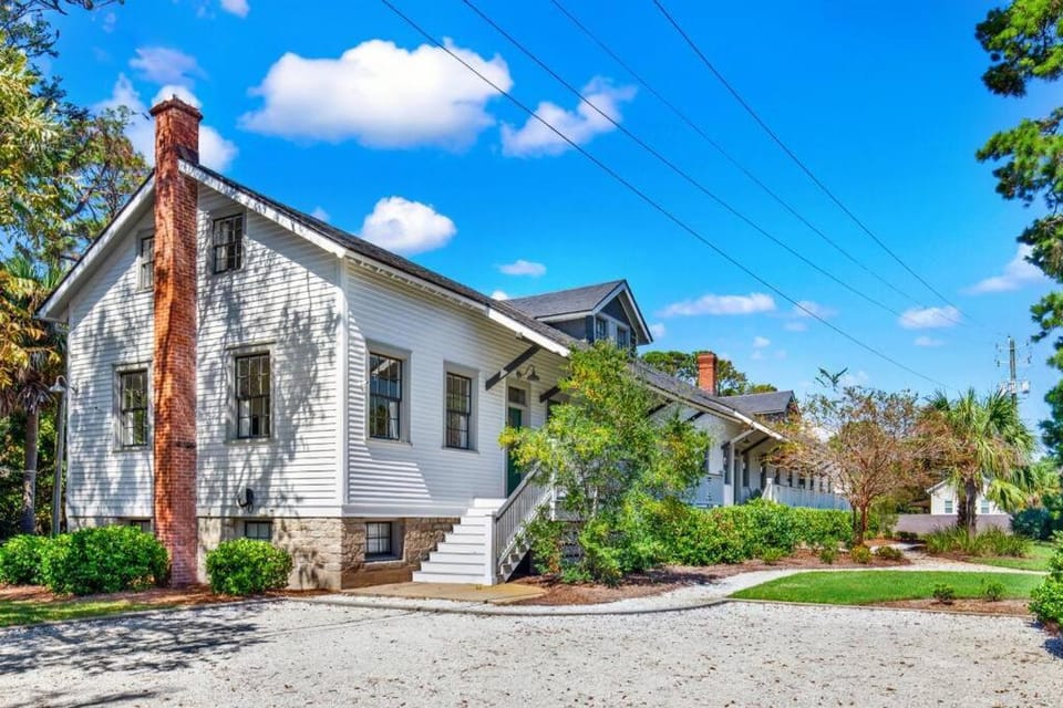 Historic Quarters at the Commissary Unit 3 Apartment in Tybee Island