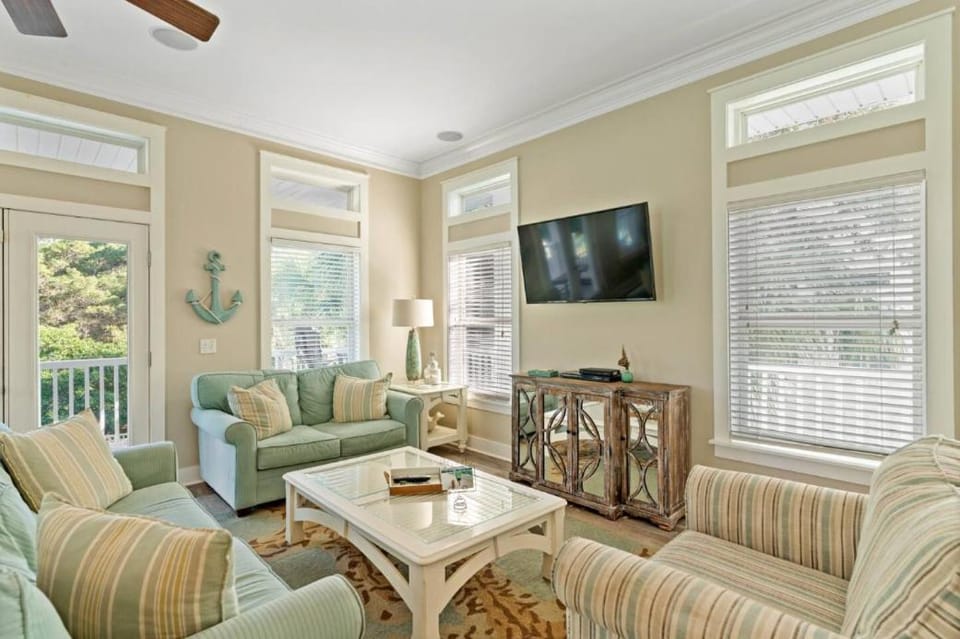 Sandy Shore Retreat gulf view sleeps 10 House in South Walton County