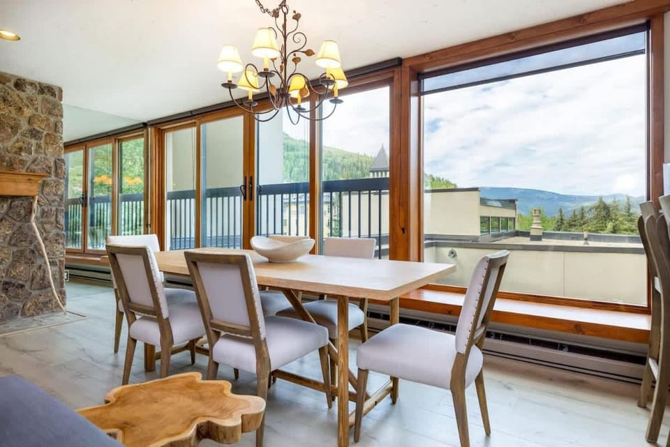 Lionshead Village 3-bd Condo Walk To Vail Gondola Apartment in Vail