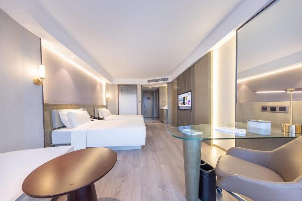 Atour X Hotel Nanjing Jiangbei International Health City Hotel in Nanjing