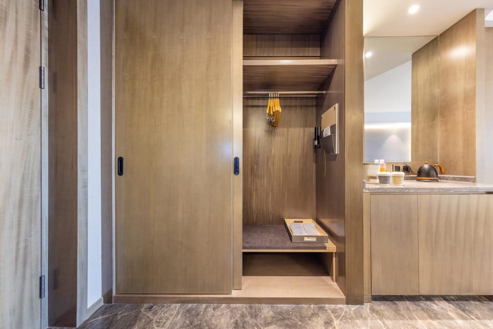 Atour X Hotel Nanjing Jiangbei International Health City Hotel in Nanjing