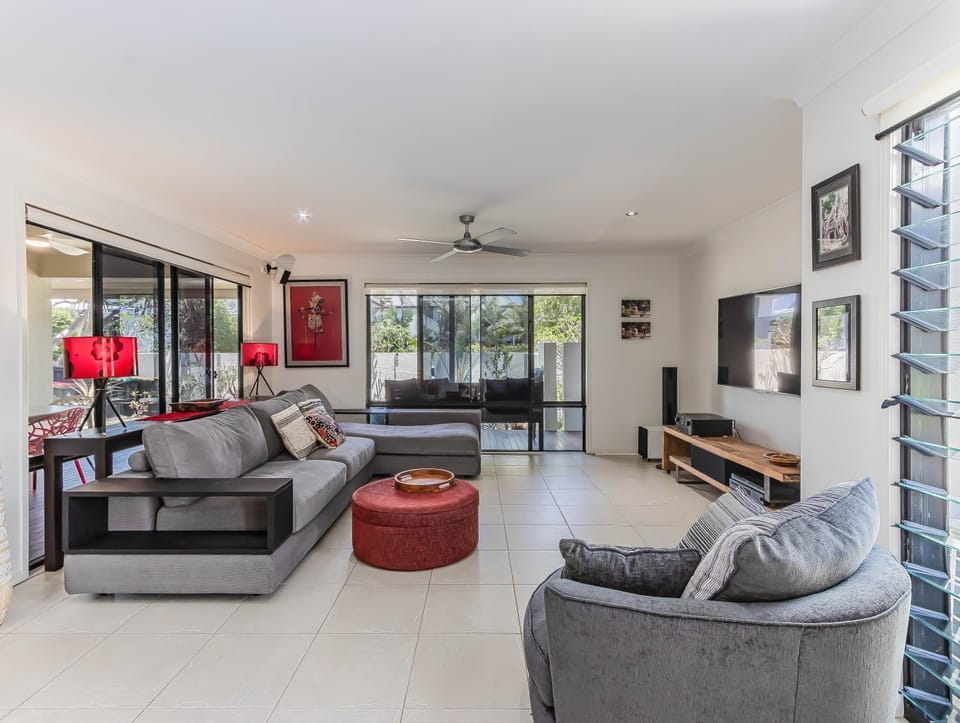 Beachside Escape on Cottonwood Villa in Tweed Heads