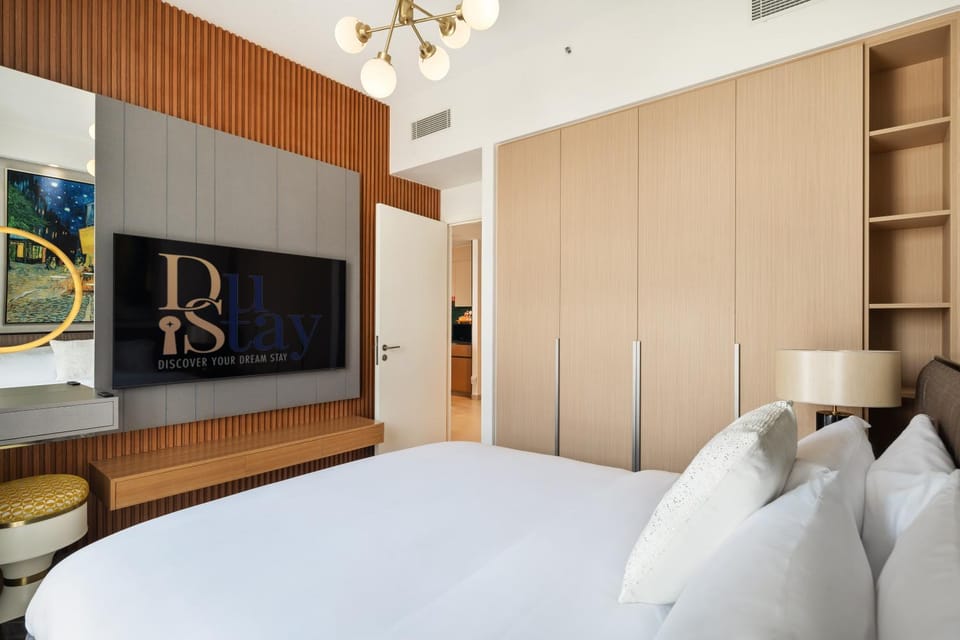 Bed, Photo of the whole room, Bedroom, wardrobe