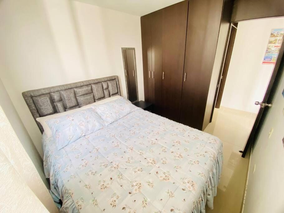 Bed, Bedroom, wardrobe