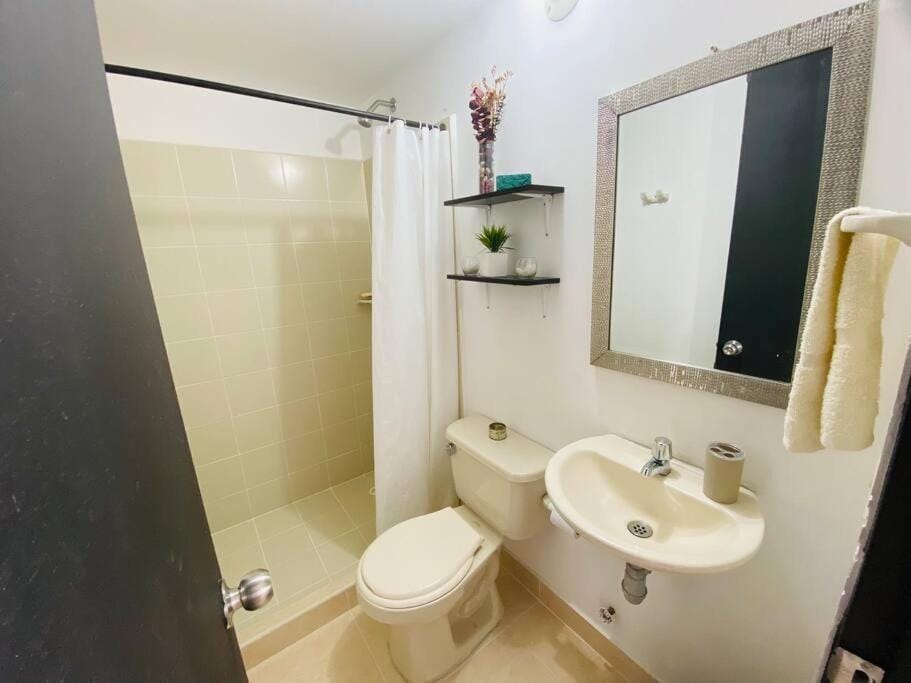Bathroom, towels