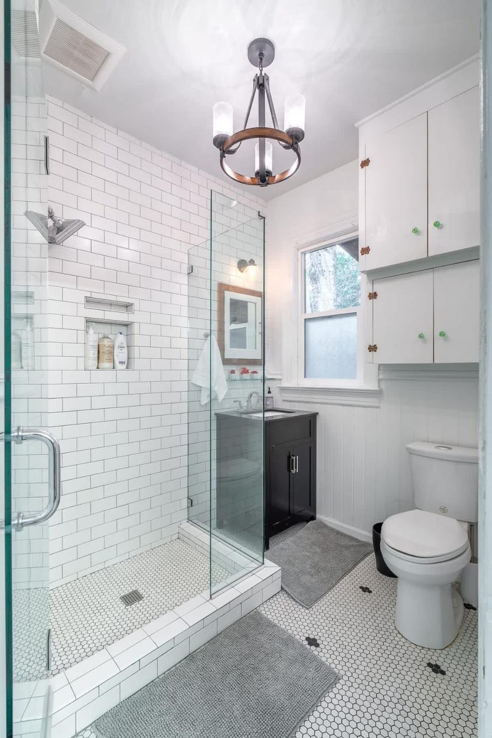 Stay Portland - Enchanting Old Portland Home - 92 WalkScore House in Portland