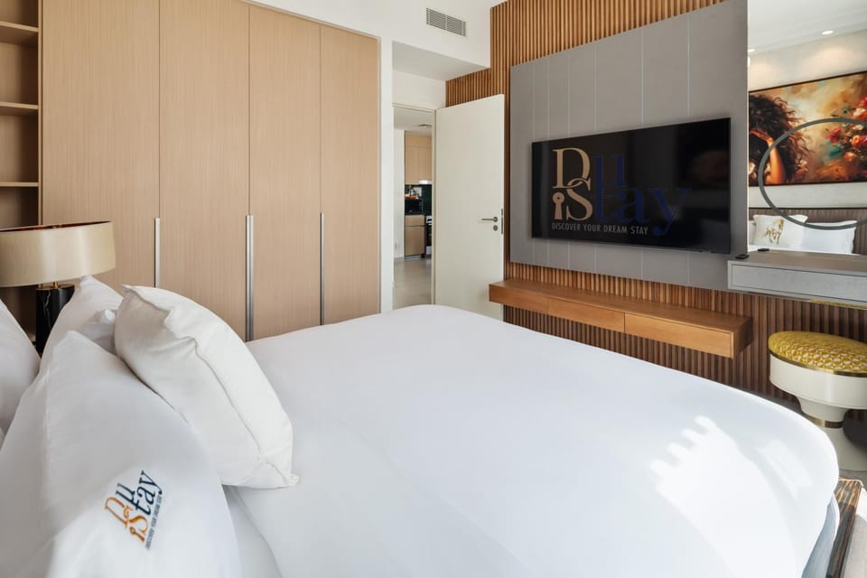 Bed, TV and multimedia, Photo of the whole room, Bedroom, wardrobe