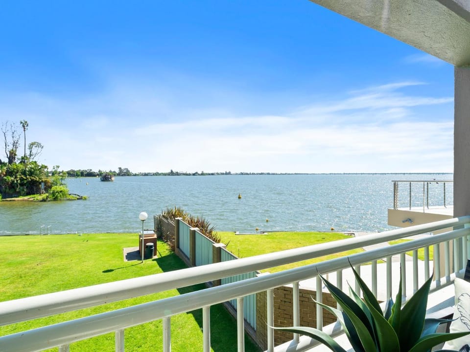 Yarrawonga Lakeside Apartment 50 Apartment in Yarrawonga