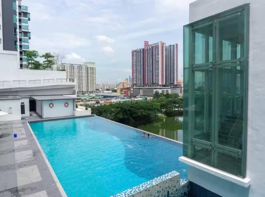 City view, Pool view, Swimming pool