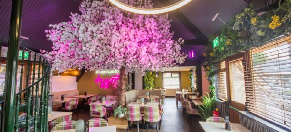 No16 The Green Apartment in England