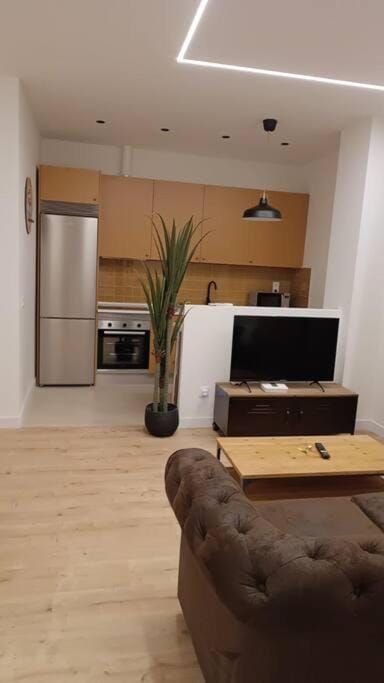 Beautiful apartment close to IFEMA for 5 pax - Pedroñeras Apartment in Madrid