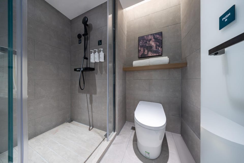 Toilet, Bathroom