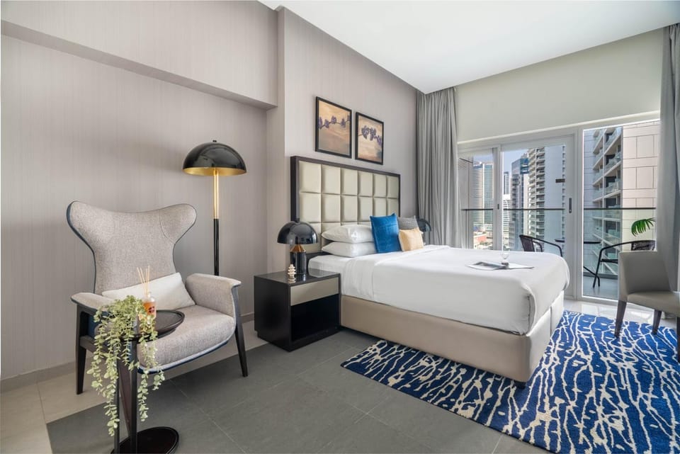 GuestReady - Luxe Furnished Stay, Pool & Sauna Apartment in Dubai