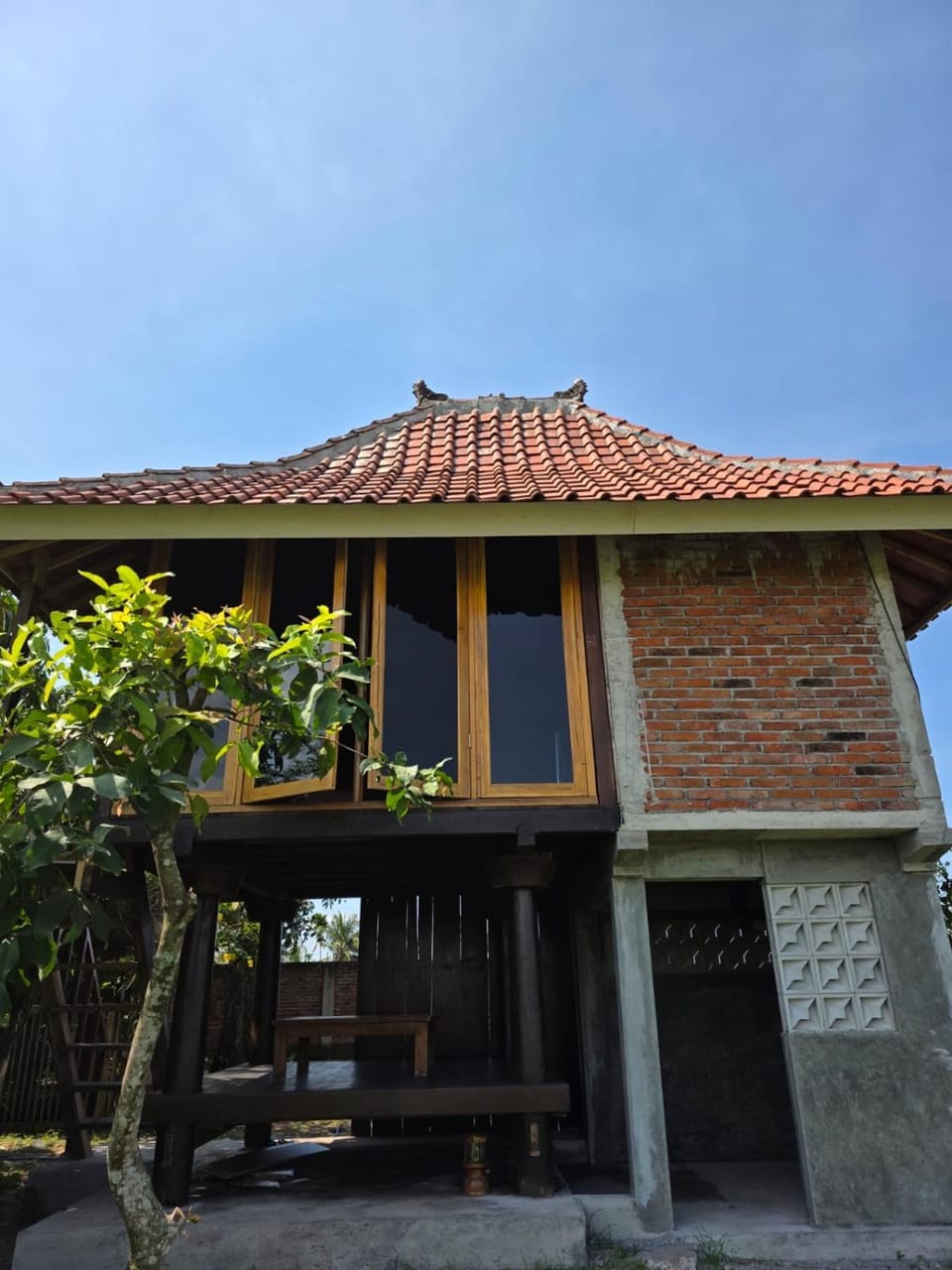 Property building, Day