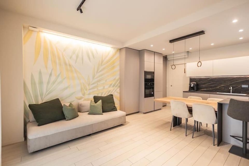 AmazHome - New Modern Seaside House near the Sea Apartment in Riccione