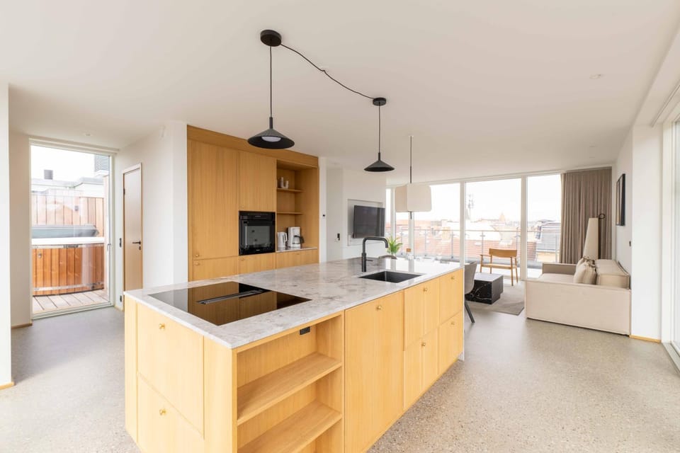Kitchen or kitchenette