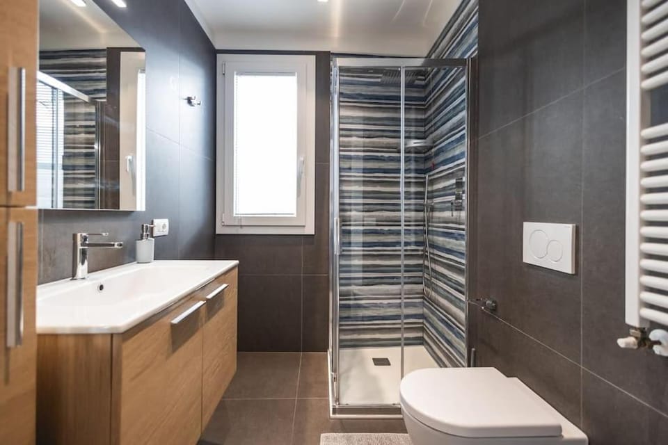 AmazHome - New Roomy Home & Garden Apartment in Riccione