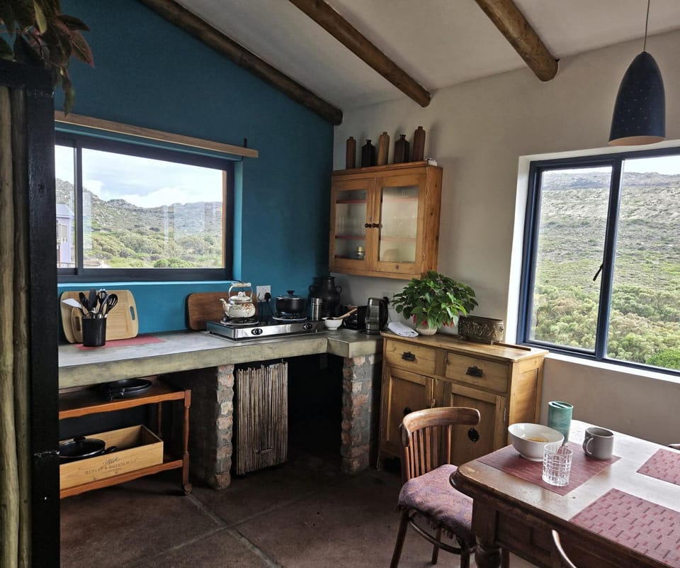 Quirky Bird Apartment in Cape Town