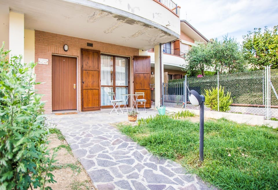 Property building, Garden, Garden view