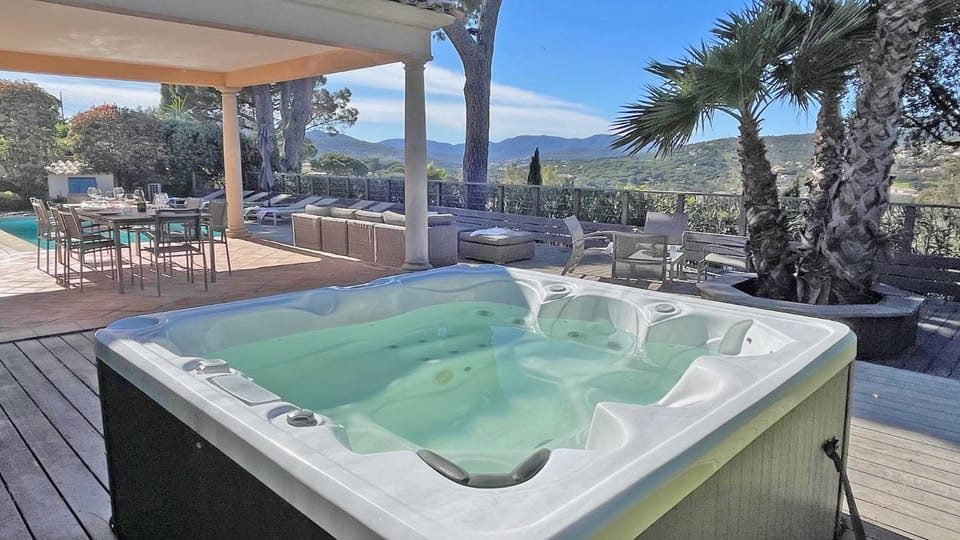 Natural landscape, Hot Tub