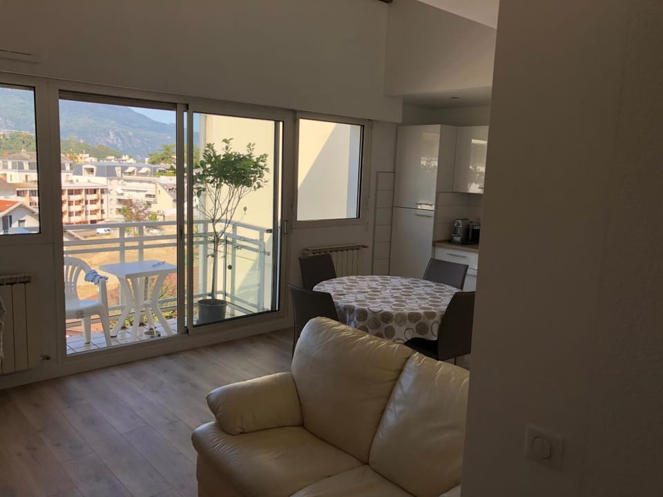 Riviera Apartment in Aix-les-Bains
