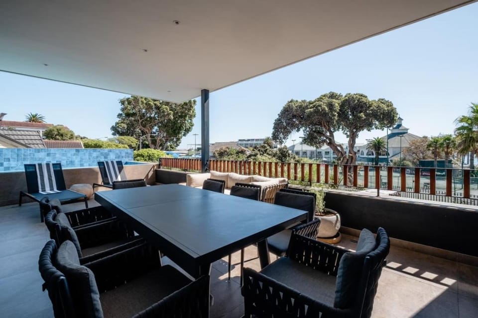 Vive Two by Bliss Collection Apartment in Camps Bay