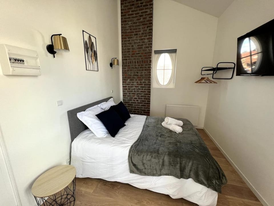 Sous les Toits - 2p Centre-ville Apartment in Hauts-de-France