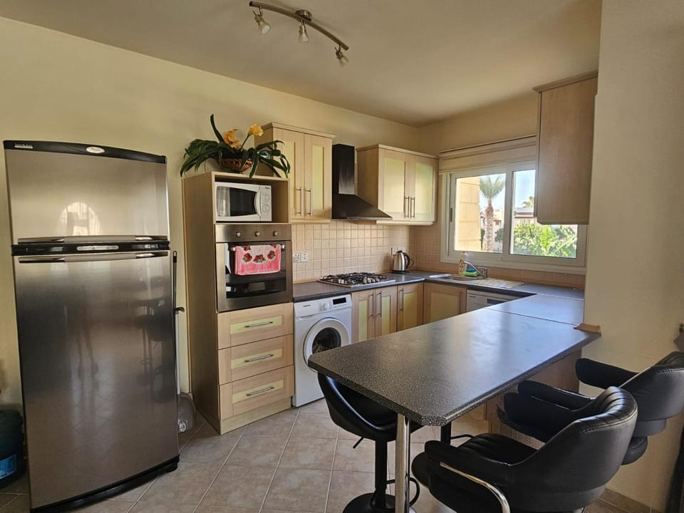 Kitchen or kitchenette, Dining area, dishwasher, minibar, oven, pet friendly, stove, toaster, washing machine, dryer
