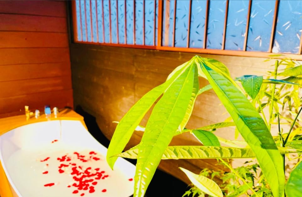 南熱海長浜公園近くバーベキュー可能露天風呂付ゲストハウス Bed and Breakfast in Shizuoka Prefecture